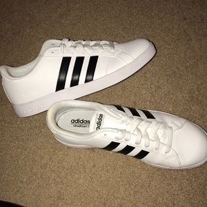 Adidas Cloadfoam Advantage Sneaker